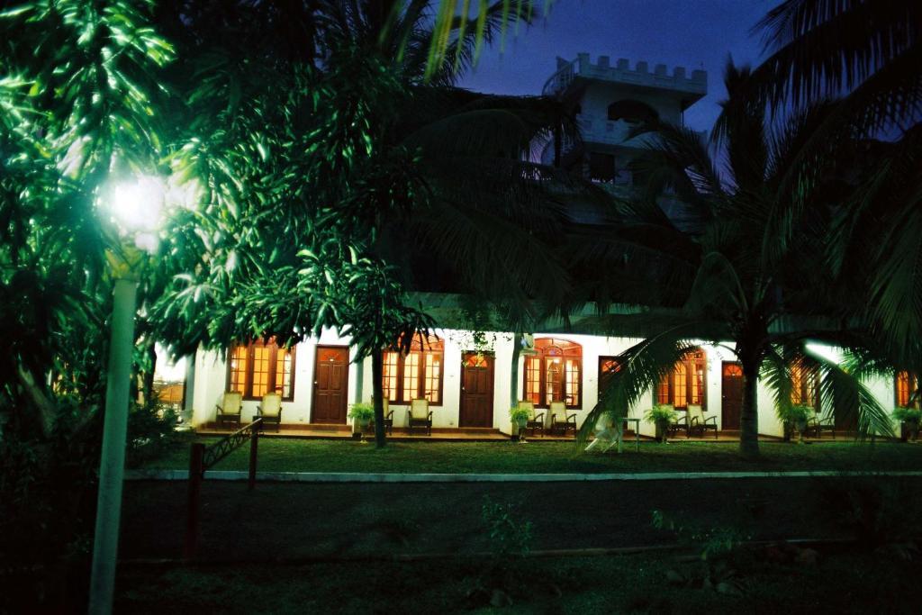Hotel Lagoon Paradise Negombo Room photo